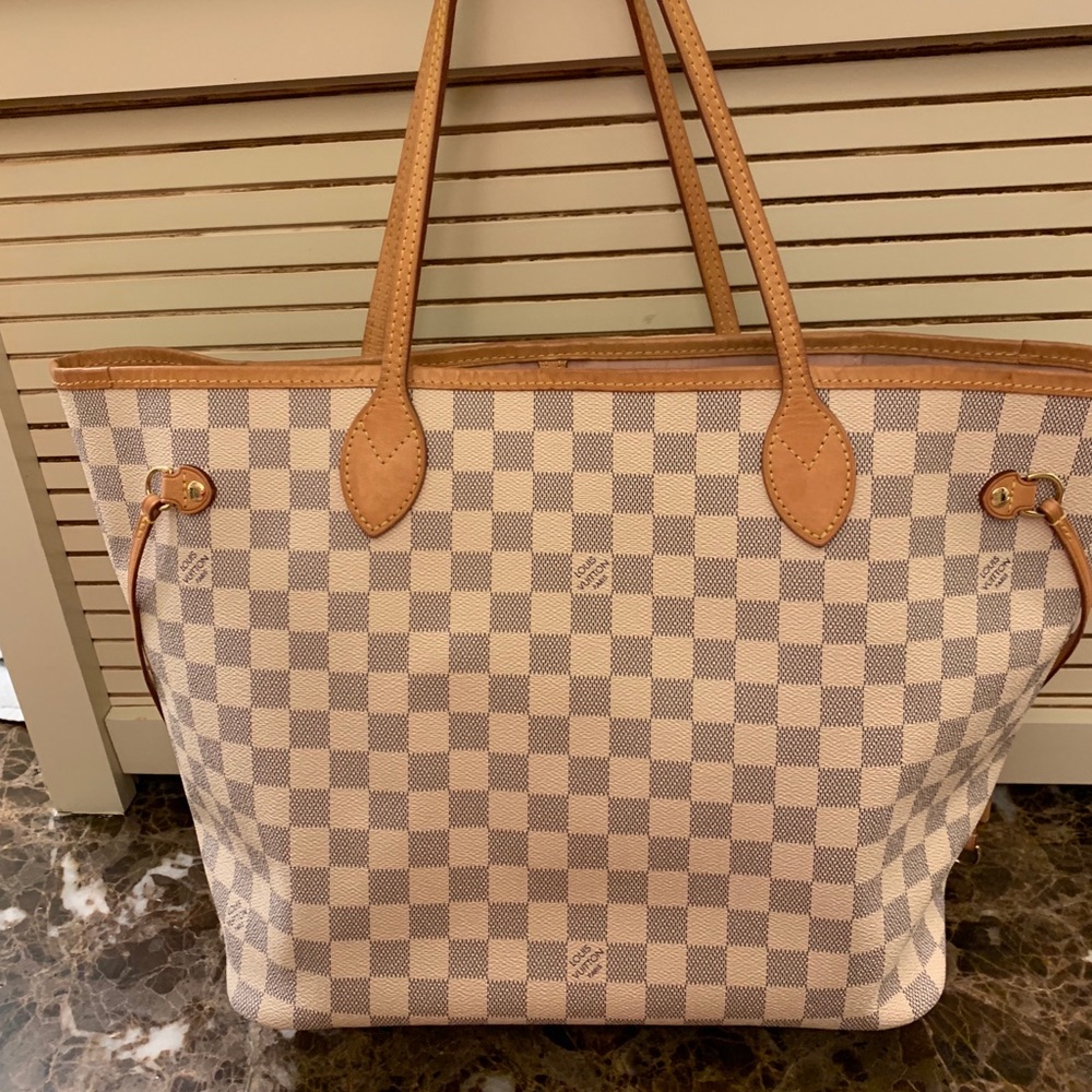 Louis Vuitton Neverfull MM Damier